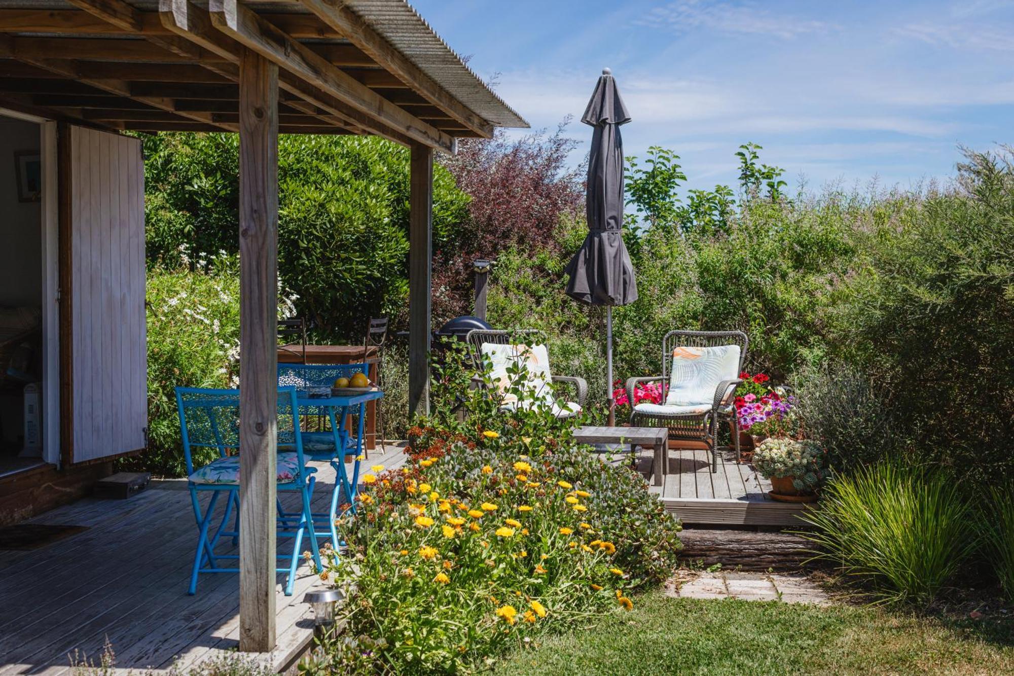 Haumoana Herb Cottage Экстерьер фото