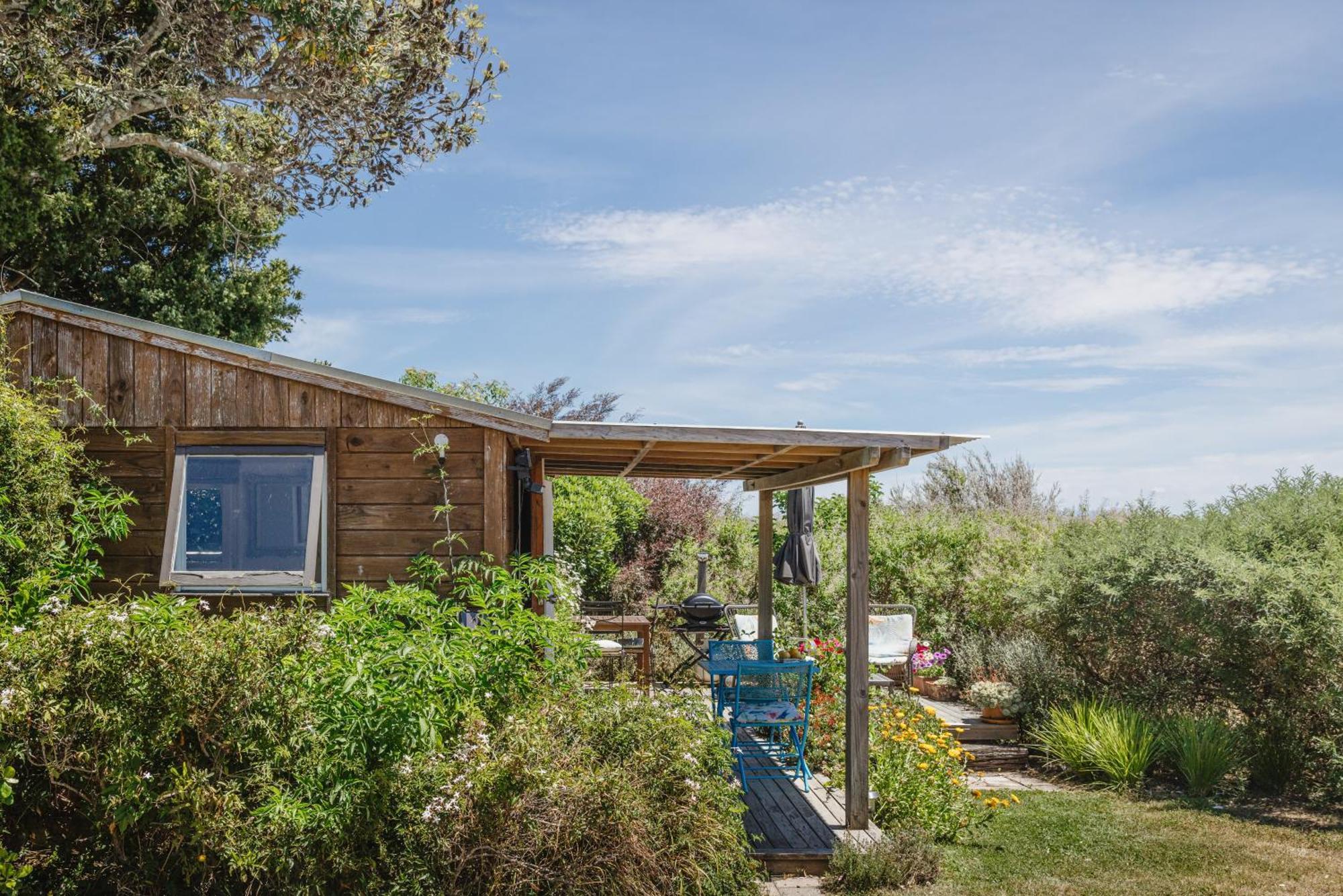 Haumoana Herb Cottage Экстерьер фото